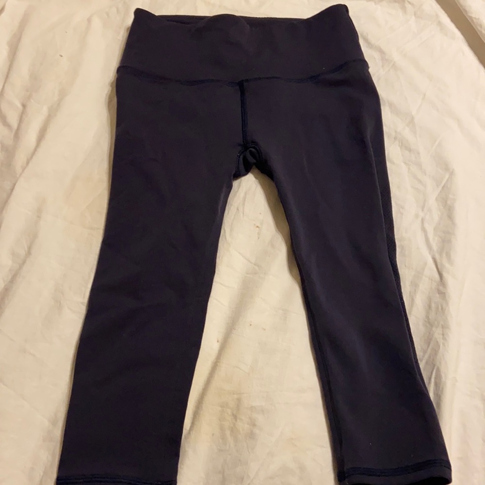 Lululemon leggings size 6